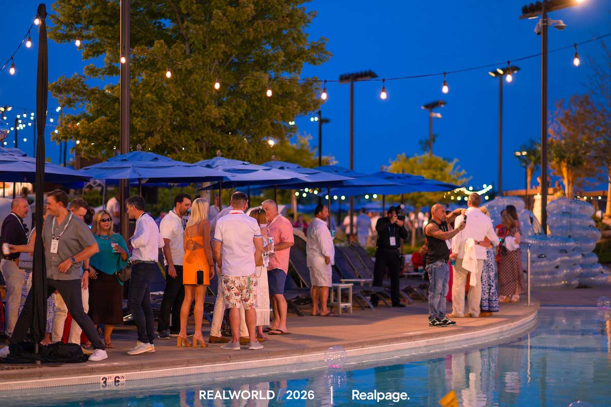Monday Evening Poolside Dinner & Drinks